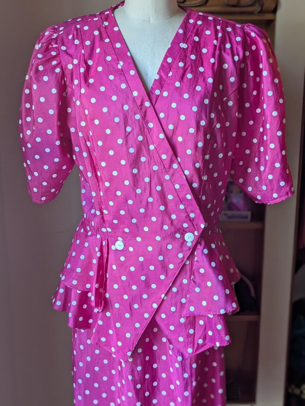 Vintage 80s/90s Caroline Wells Pink/White Polka Dot Skirt Suit - Size Large